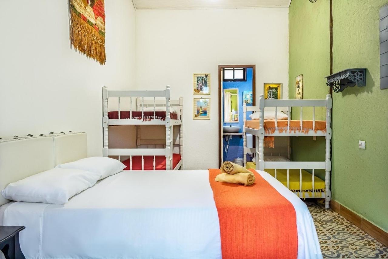 Vilarejo Praia Do Pereque Suites إلهابيلا المظهر الخارجي الصورة