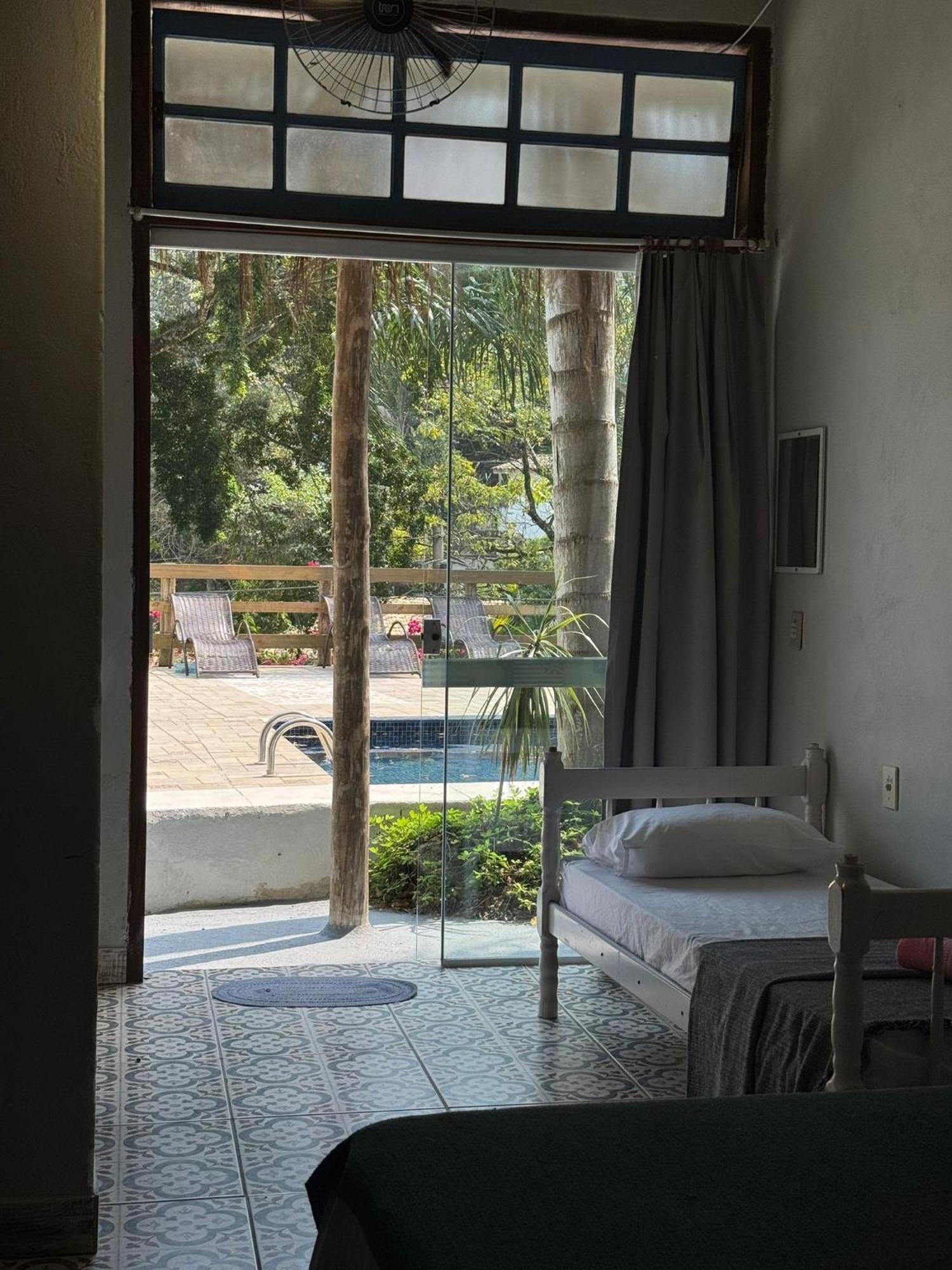 Vilarejo Praia Do Pereque Suites إلهابيلا المظهر الخارجي الصورة