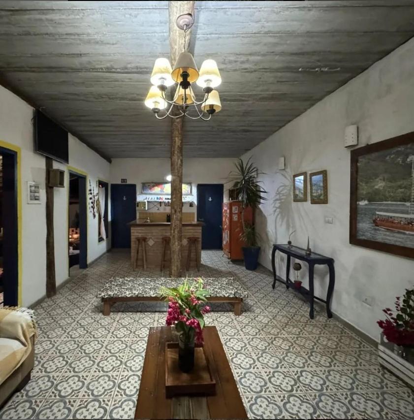 Vilarejo Praia Do Pereque Suites إلهابيلا المظهر الخارجي الصورة